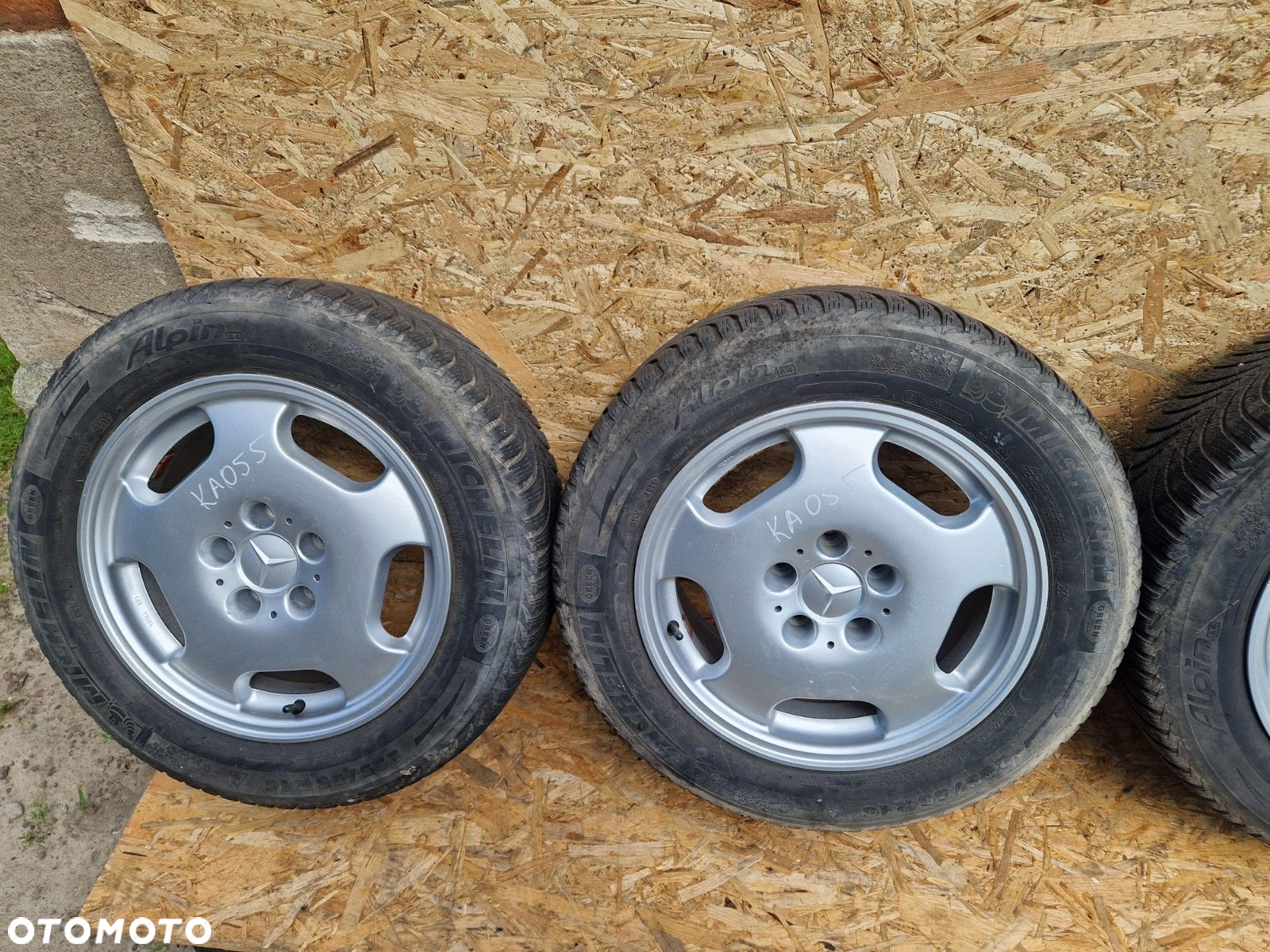 MERCEDES FELGI ALUMINIOWE 225/55 R16 KOMPLET ET35 7,5X16 - 3