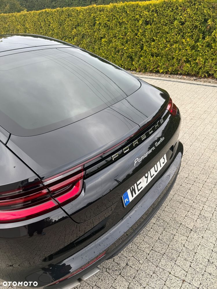 Porsche Panamera - 28