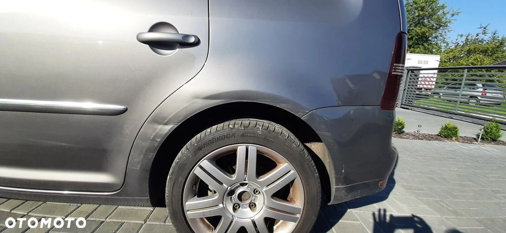 Volkswagen Touran 2.0 TDI DPF DSG R-Line Edition - 5