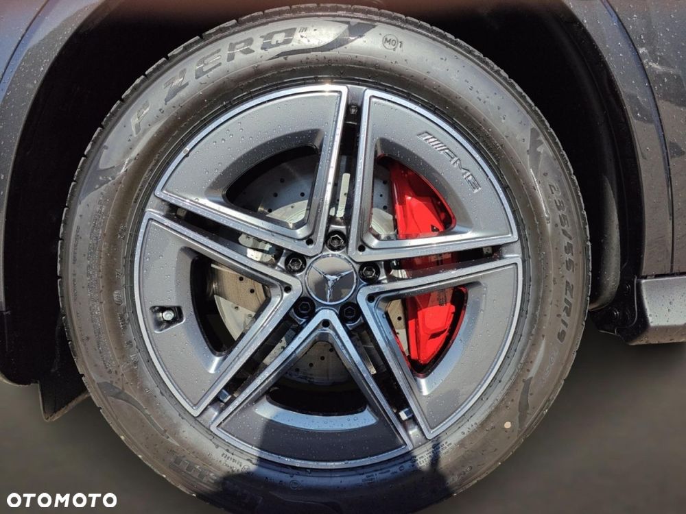 Mercedes-Benz GLC - 12