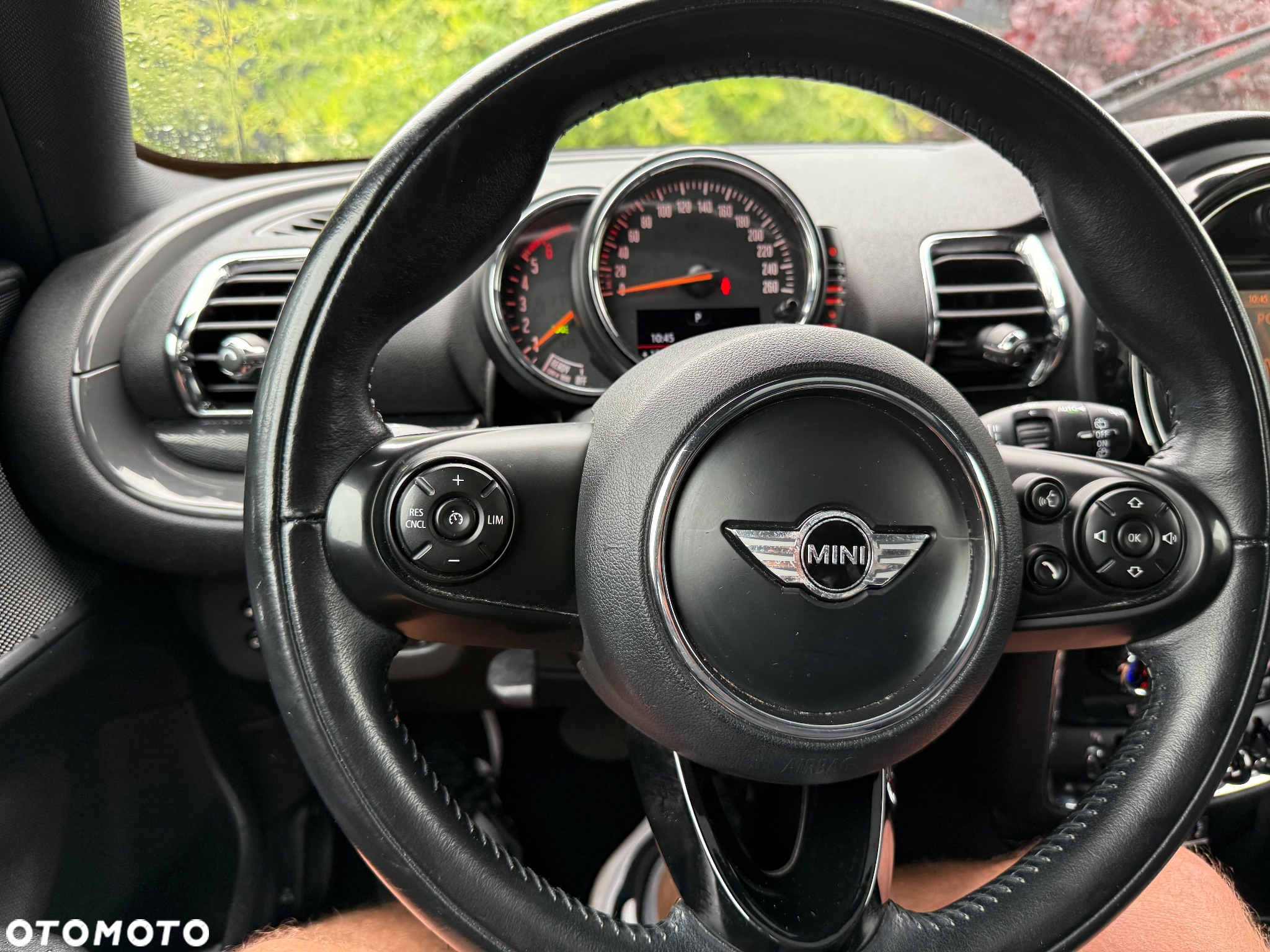 MINI Clubman Cooper D Essential Trim - 12