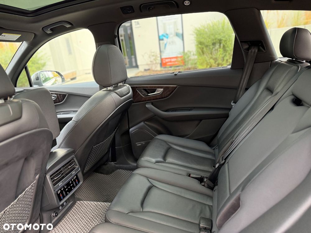 Audi Q7 3.0 TFSI Quattro Tiptr - 28