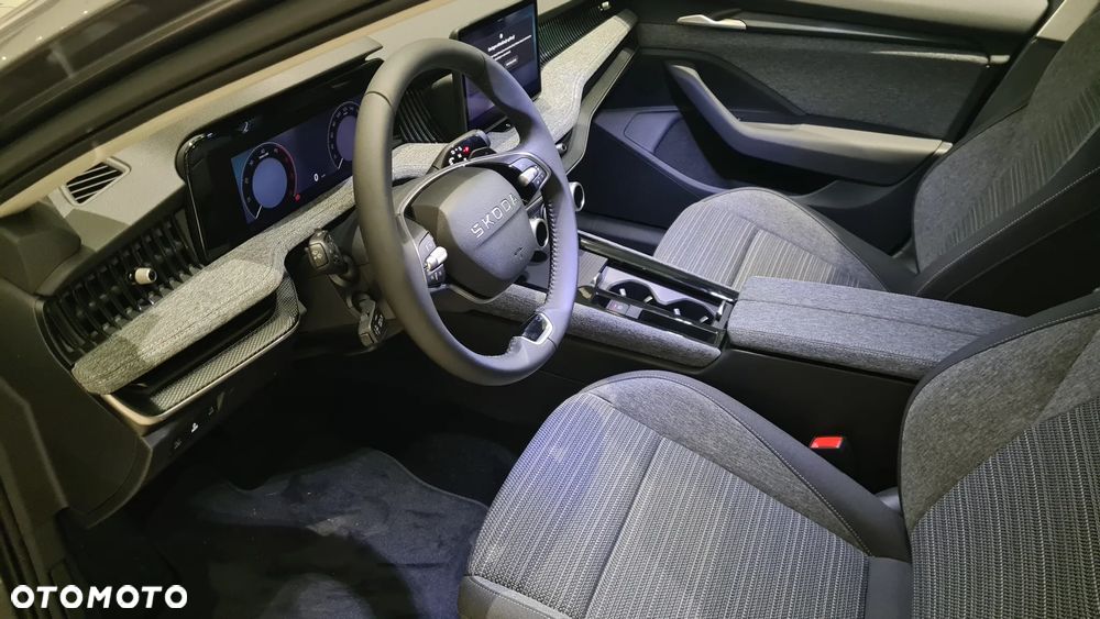 Skoda Superb 2.0 TDI SCR 4x4 Edition 130 DSG - 8