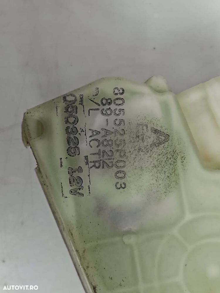 Broasca dreapta spate 805525P003 Nissan Navara D22 (facelift)  [din 2 - 3