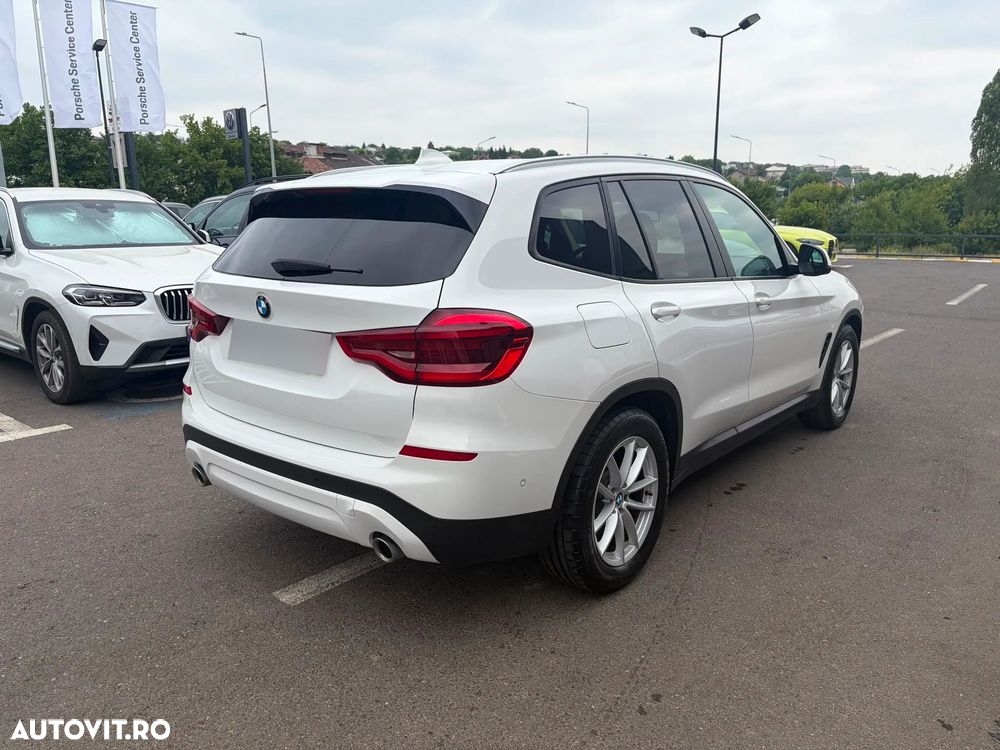 BMW X3 xDrive20d AT Luxury Line - 5