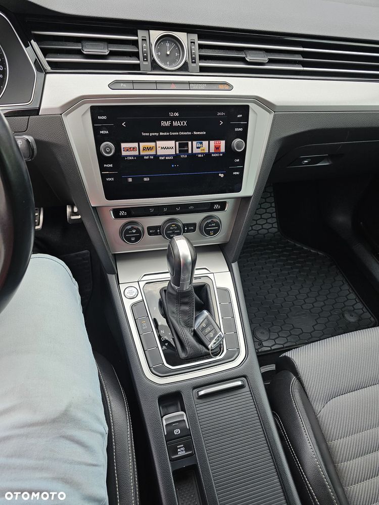 Volkswagen Passat - 18