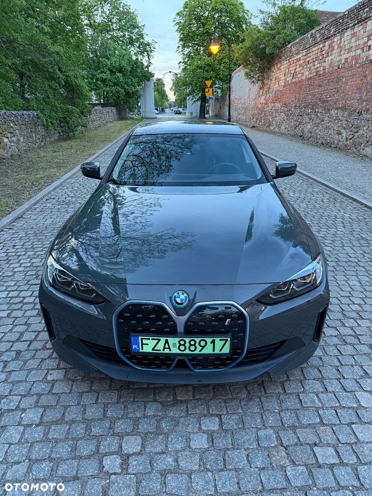 BMW i4 70.3kWh eDrive 35 - 9