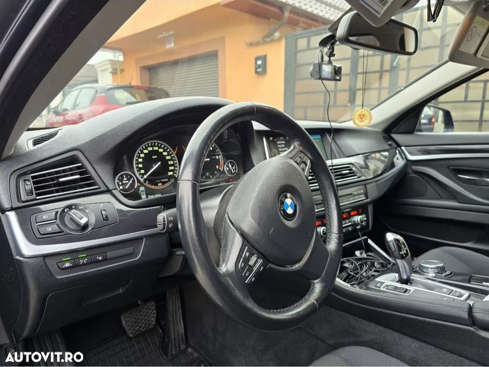 BMW Seria 5 520d Aut. - 3