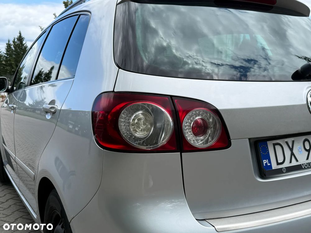 Volkswagen Golf 1.9 TDI DPF Comfortline DSG - 9