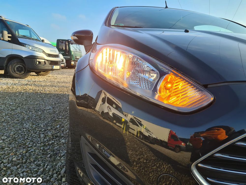 Ford Fiesta 1.25 Celebration - 9