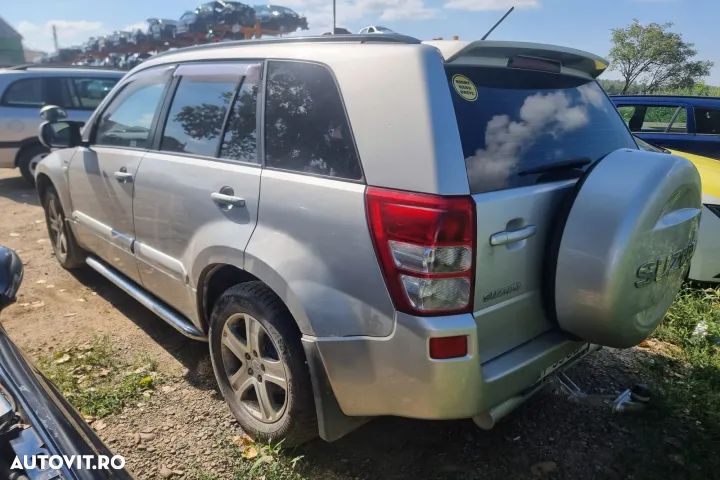 Dezmembrez Suzuki Grand Vitara 2007  motor 1.9ddis F9Q 130cp volan dreapta  dezmembrari - 5