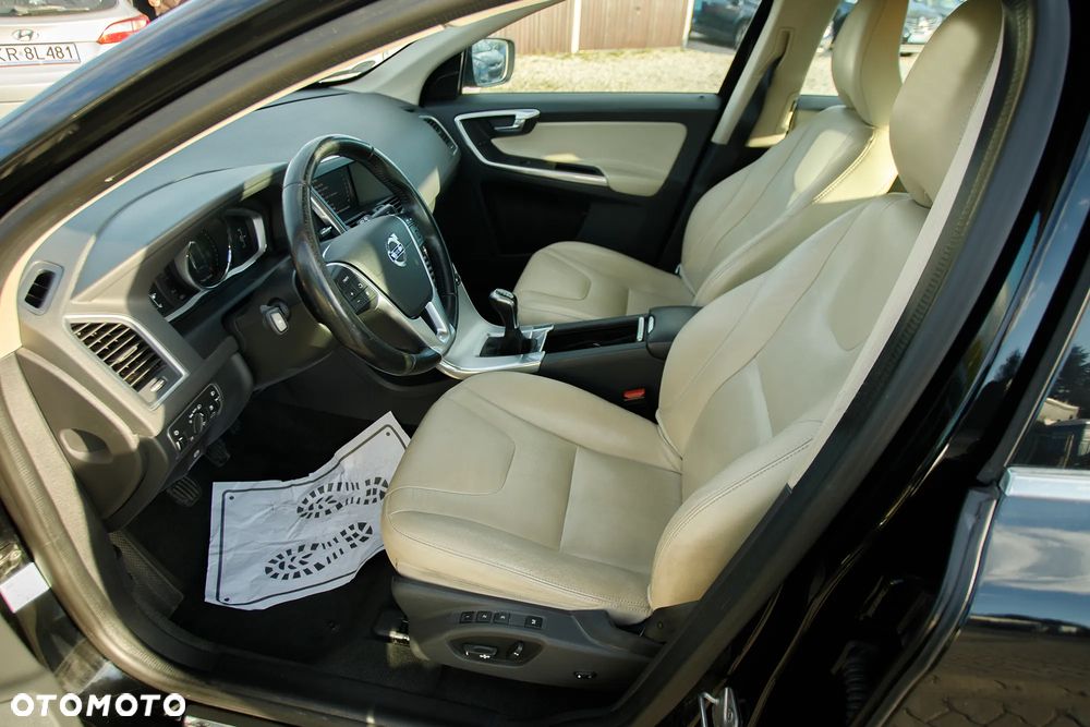 Volvo XC 60 D3 Summum - 26