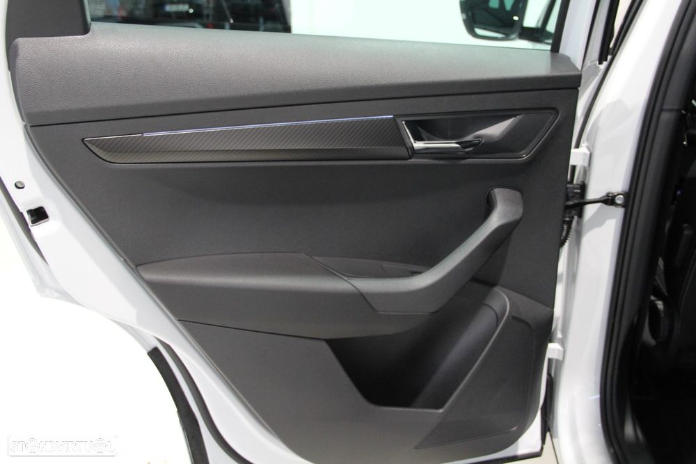 Skoda Karoq 1.0 TSI Sportline - 37