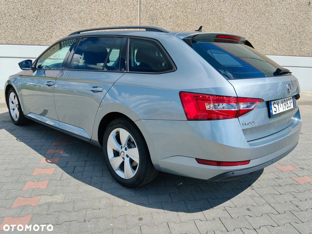 Skoda Superb 1.6 TDI DSG Ambition - 3