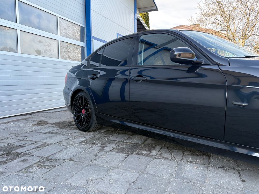 BMW Seria 3 318d - 14