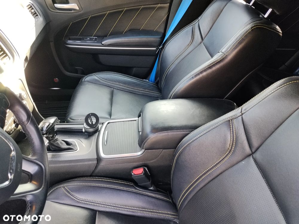Dodge Charger 5.7 R/T - 32