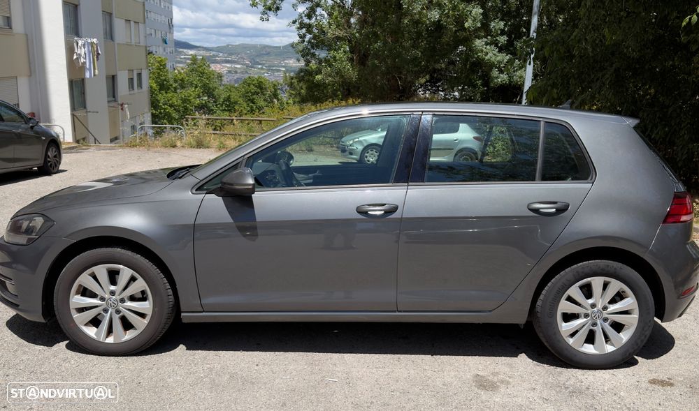 VW Golf 1.6 TDI Confortline - 5