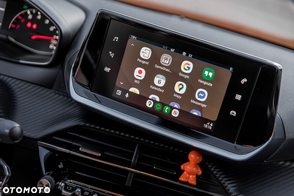 Peugeot 2008 1.2 PureTech Allure Pack S&S - 32