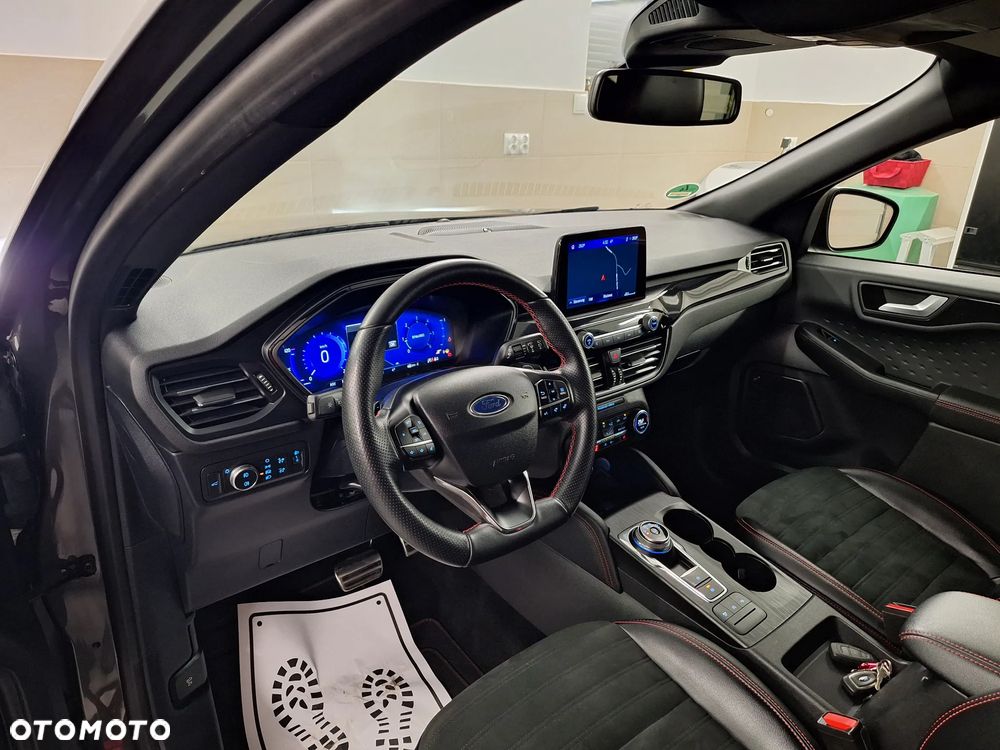 Ford Kuga - 17