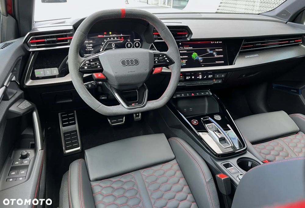 Audi RS3 Limousine - 14