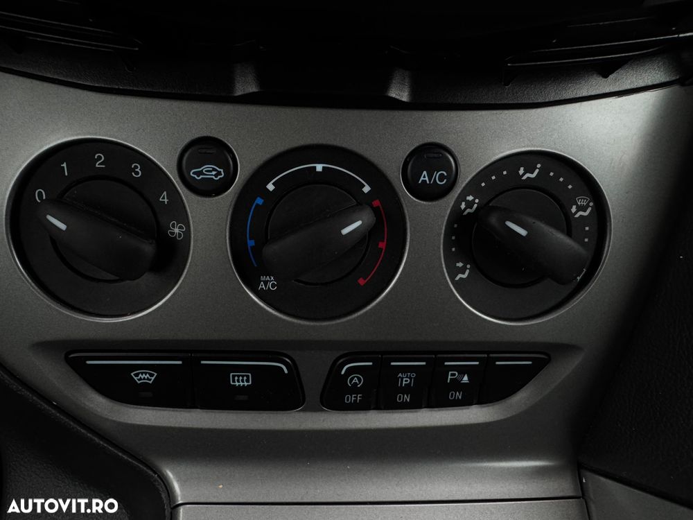 Ford Focus 1.0 EcoBoost Start-Stopp-System SYNC Edition - 30