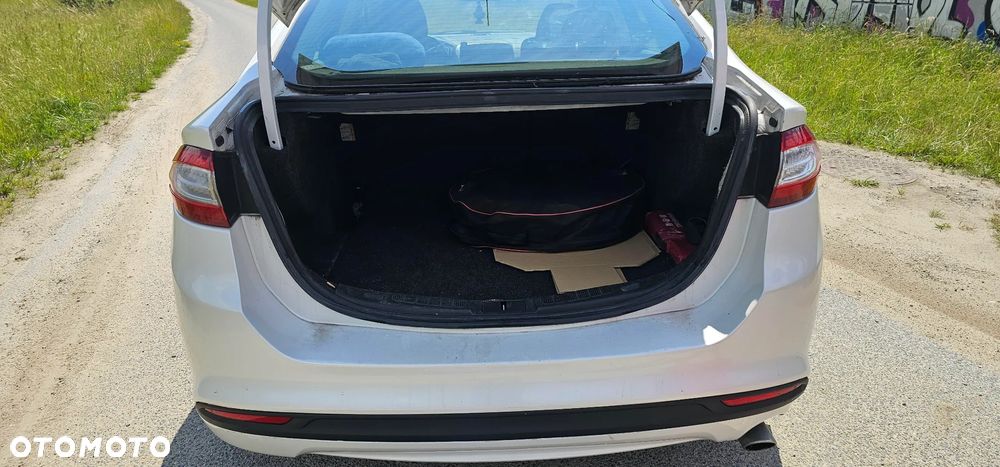 Ford Fusion - 17