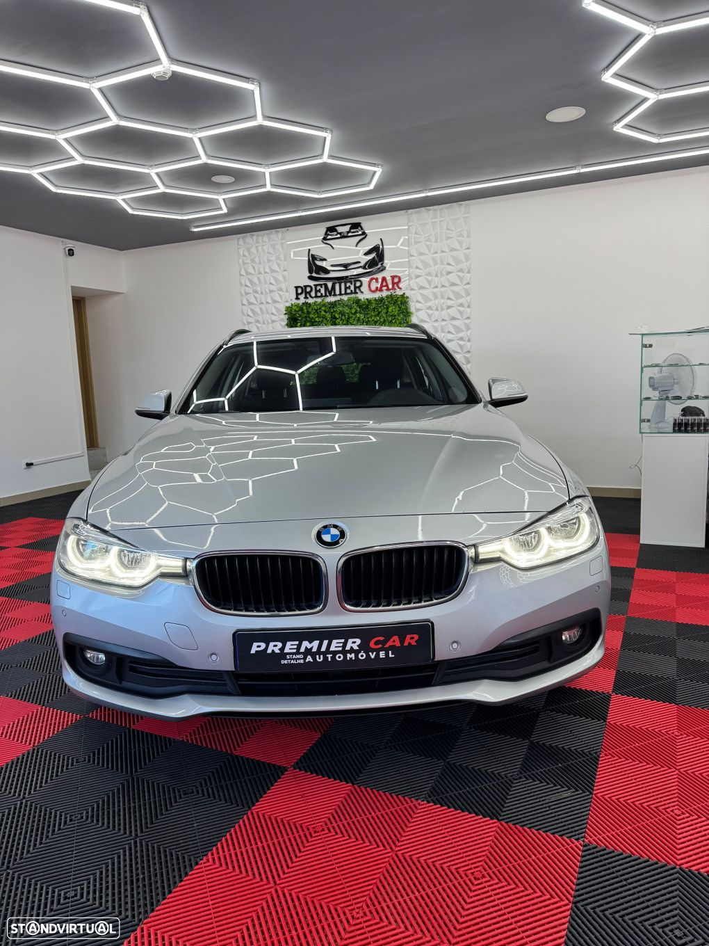 BMW 320 d Touring Aut. Efficient Dynamics Edition Advantage - 4
