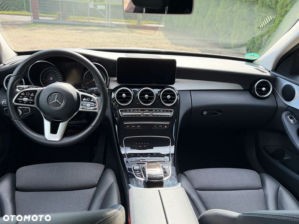 Mercedes-Benz Klasa C 180 9G-TRONIC Avantgarde - 25