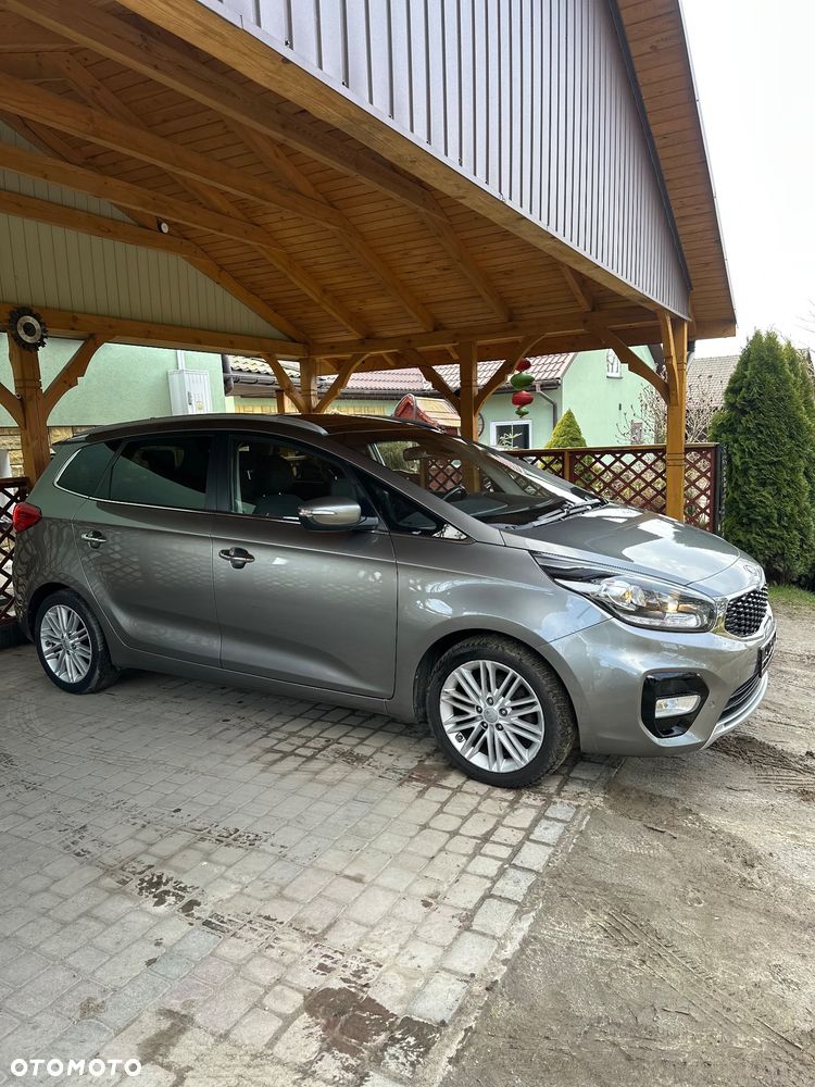Kia Carens 1.7 CRDi M 7os EU6 - 4