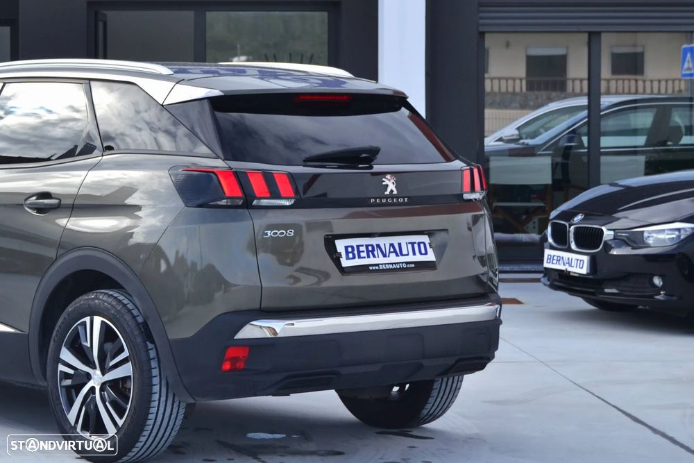 Peugeot 3008 1.5 BlueHDi Allure EAT8 - 11