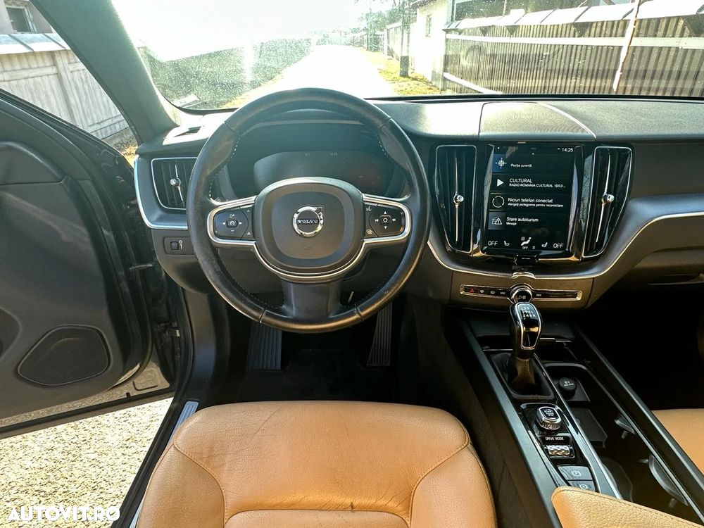Volvo XC 60 - 8