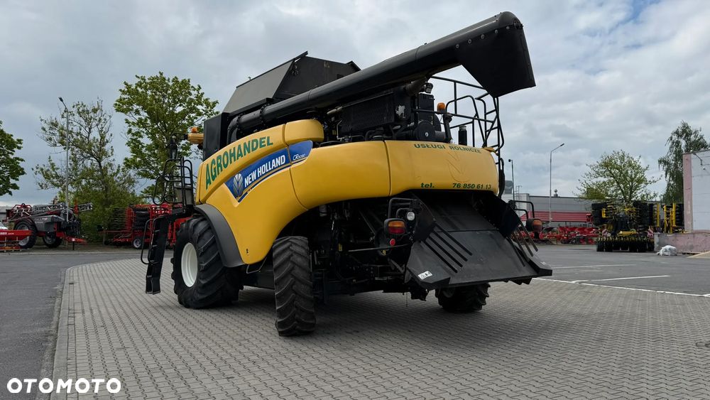 New Holland CR9080 - 10