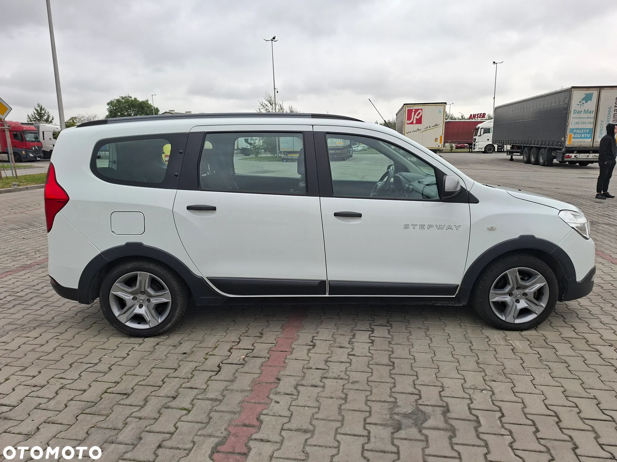 Dacia Lodgy 1.5 Blue dCi Stepway S&S - 7