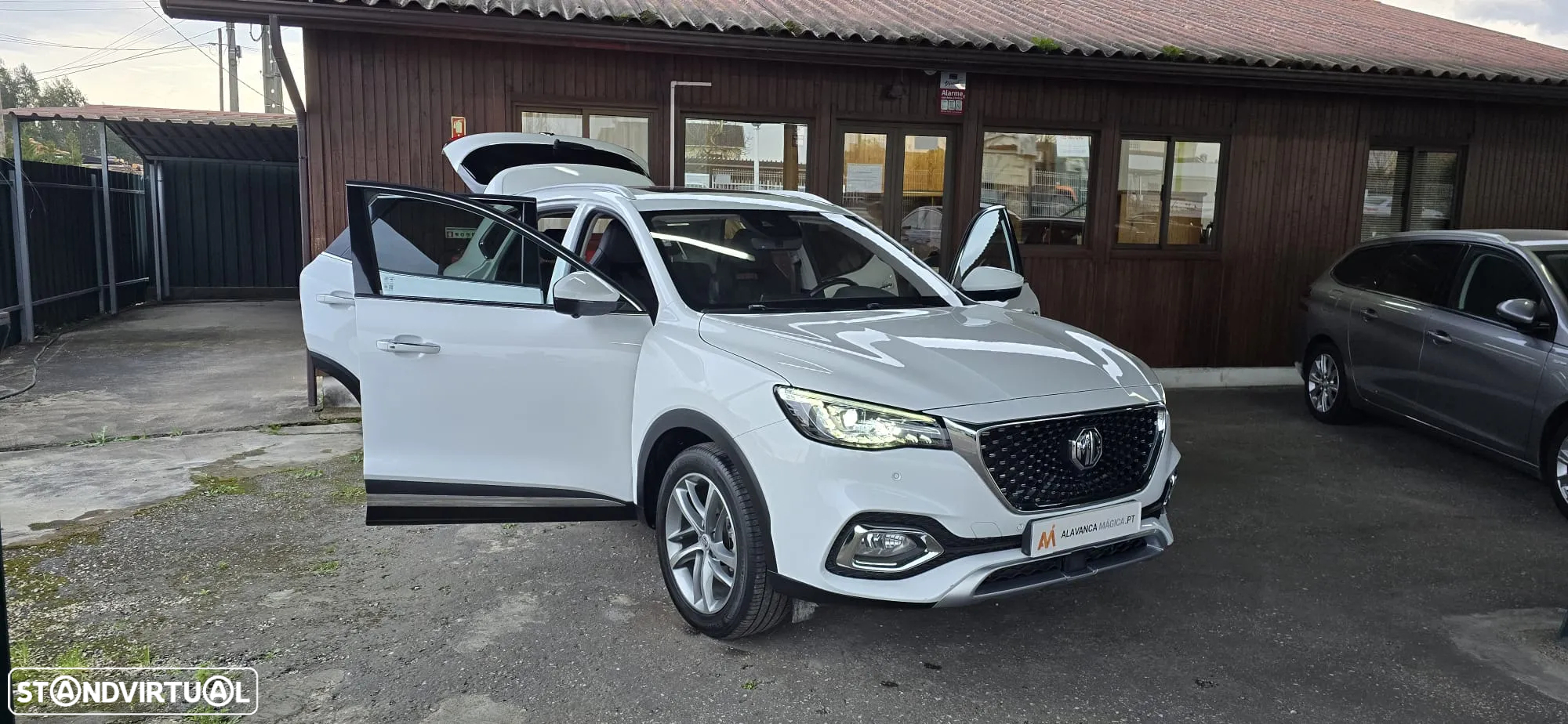 MG EHS 1.5 T-GDI Plug-in Hybrid Luxury - 35