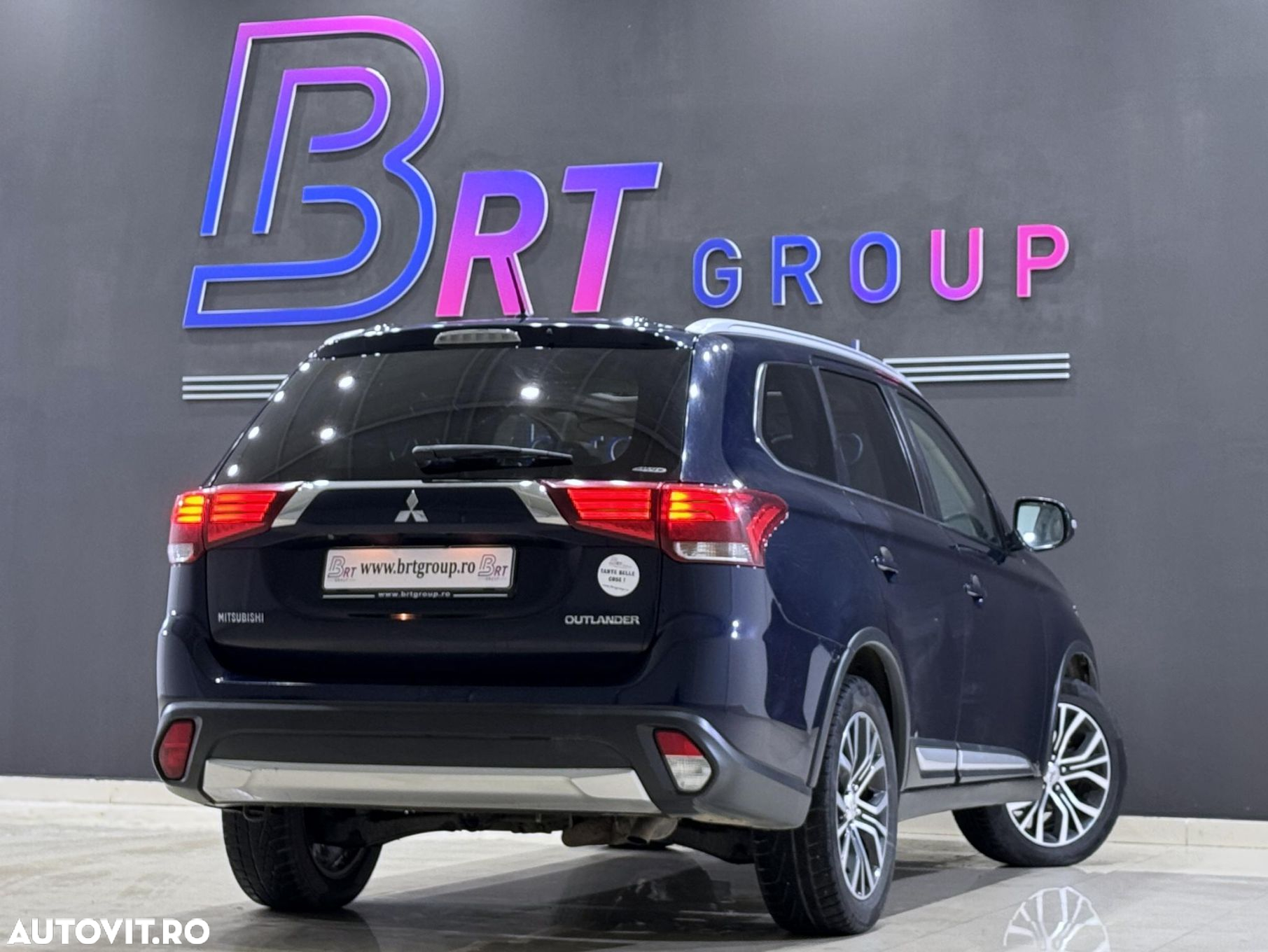 Mitsubishi Outlander - 3