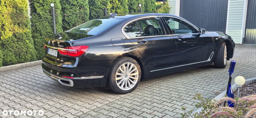 BMW Seria 7 740d xDrive - 14