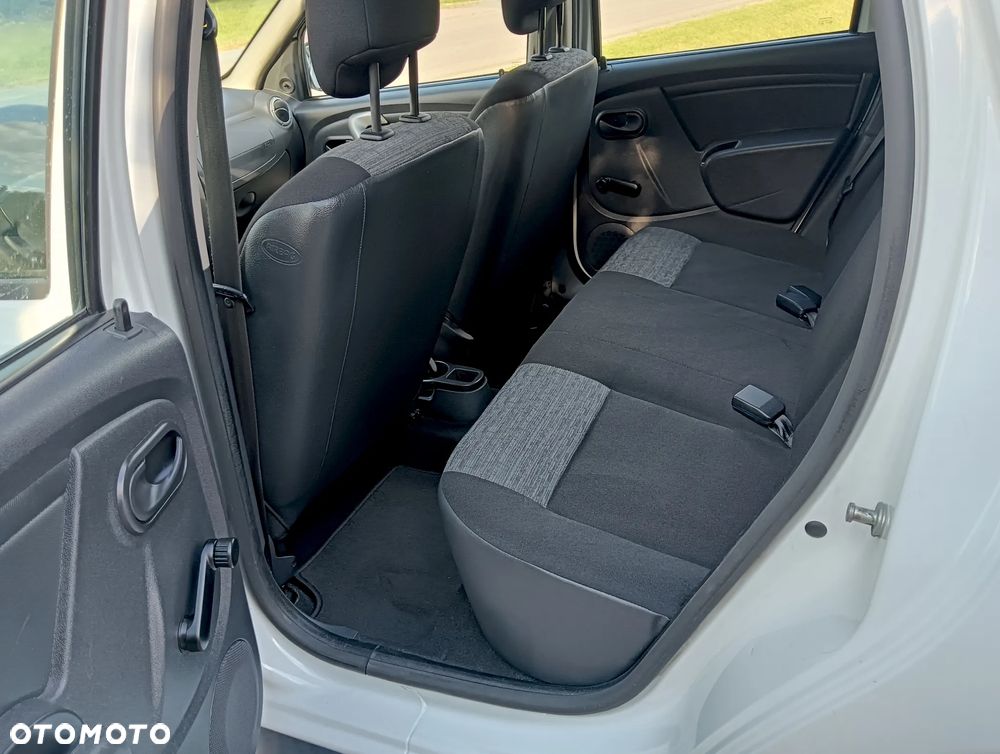 Dacia Duster 1.6 16V 4x2 Ambiance - 9