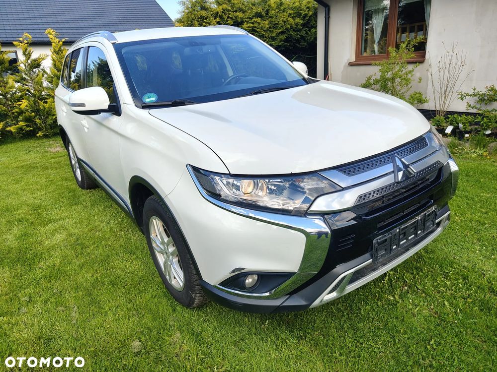Mitsubishi Outlander - 13