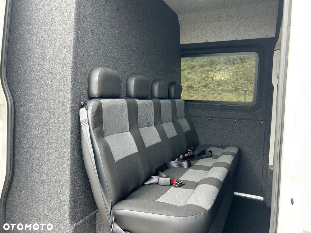 Volkswagen CRAFTER Maxi L3H2  2.0 TDI 180ps,7-osobowa brygadówka - 14