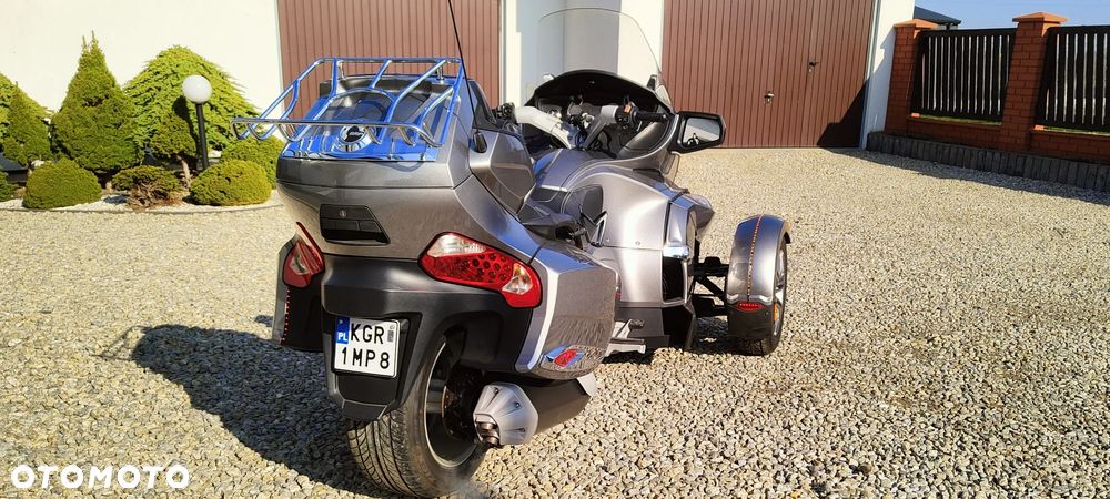 Can-Am Spyder - 6