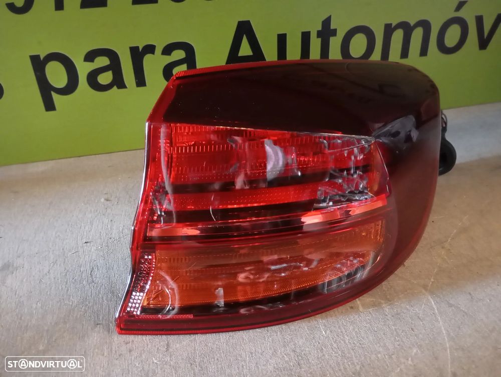 KIA CEED SW FAROLIM DIREITO - FT373 - 2