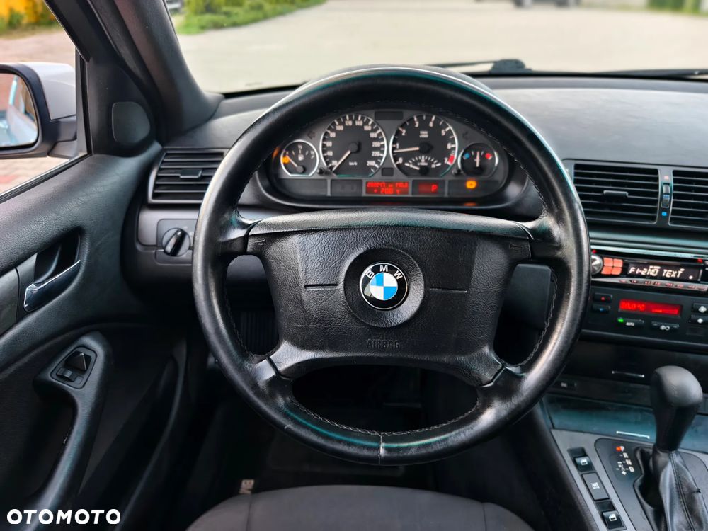 BMW Seria 3 - 12
