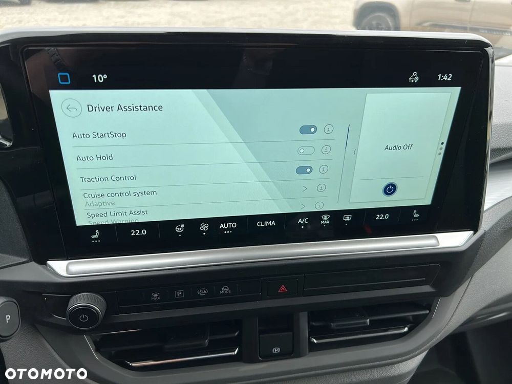 Volkswagen Caravelle - 28