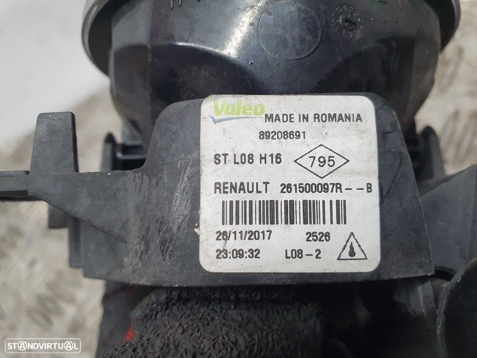 FAROL NEVOEIRO ESQUERDO RENAULT MEGANE IV FASTBACK 2017 -261500097R - 2