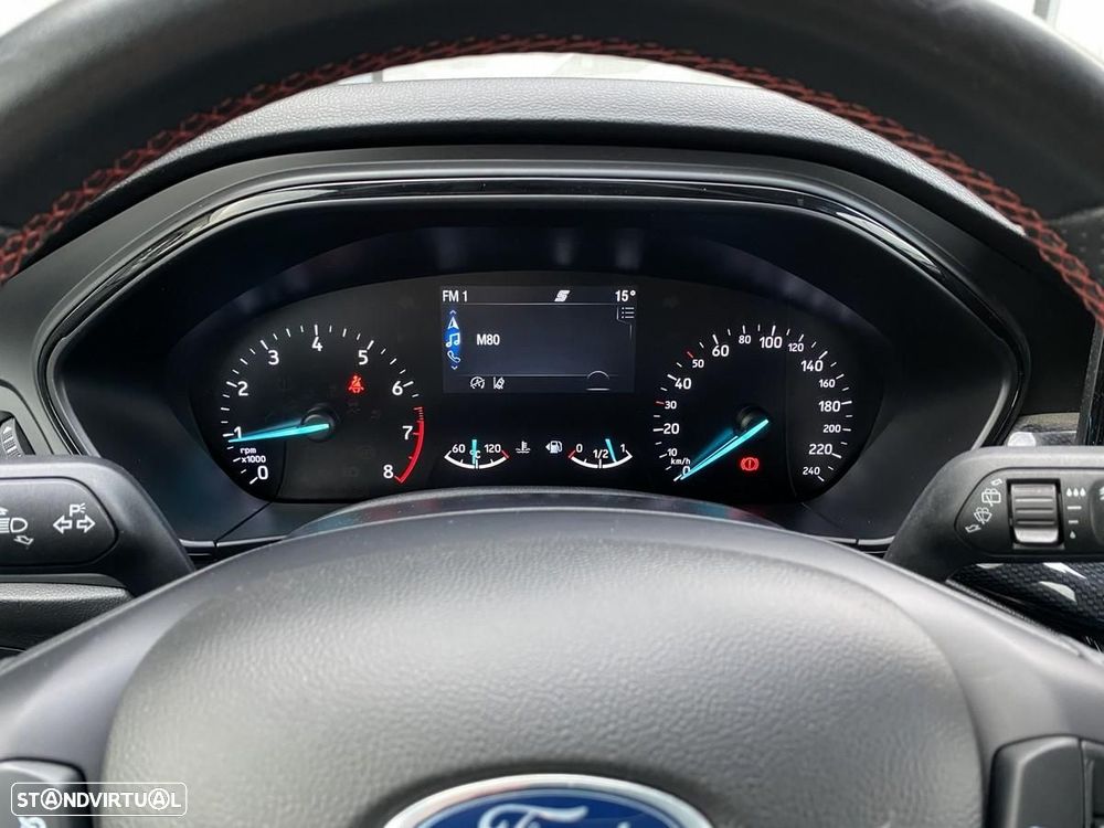 Ford Focus 1.0 EcoBoost MHEV ST-Line - 33