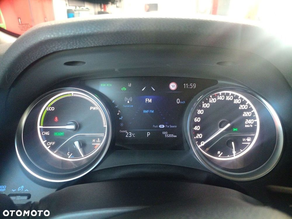 Toyota Camry 2.5 Hybrid Executive CVT - 17