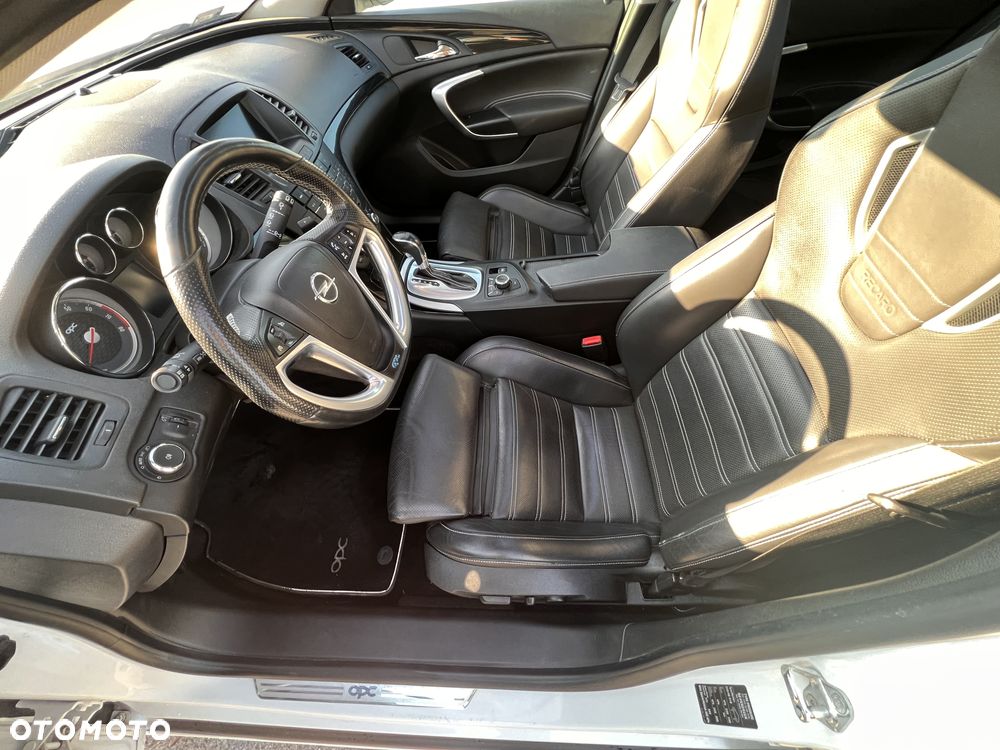Opel Insignia - 38