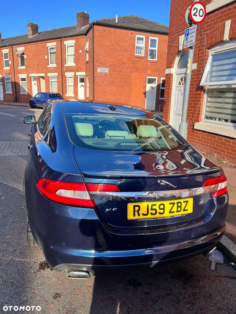 Jaguar XF 3.0 V6 S Portfolio - 4