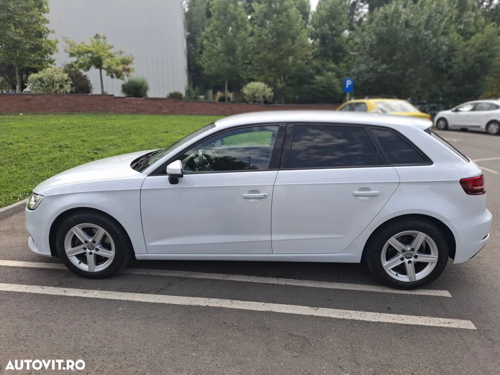 Audi A3 Sportback 1.6 30 TDI Design - 4