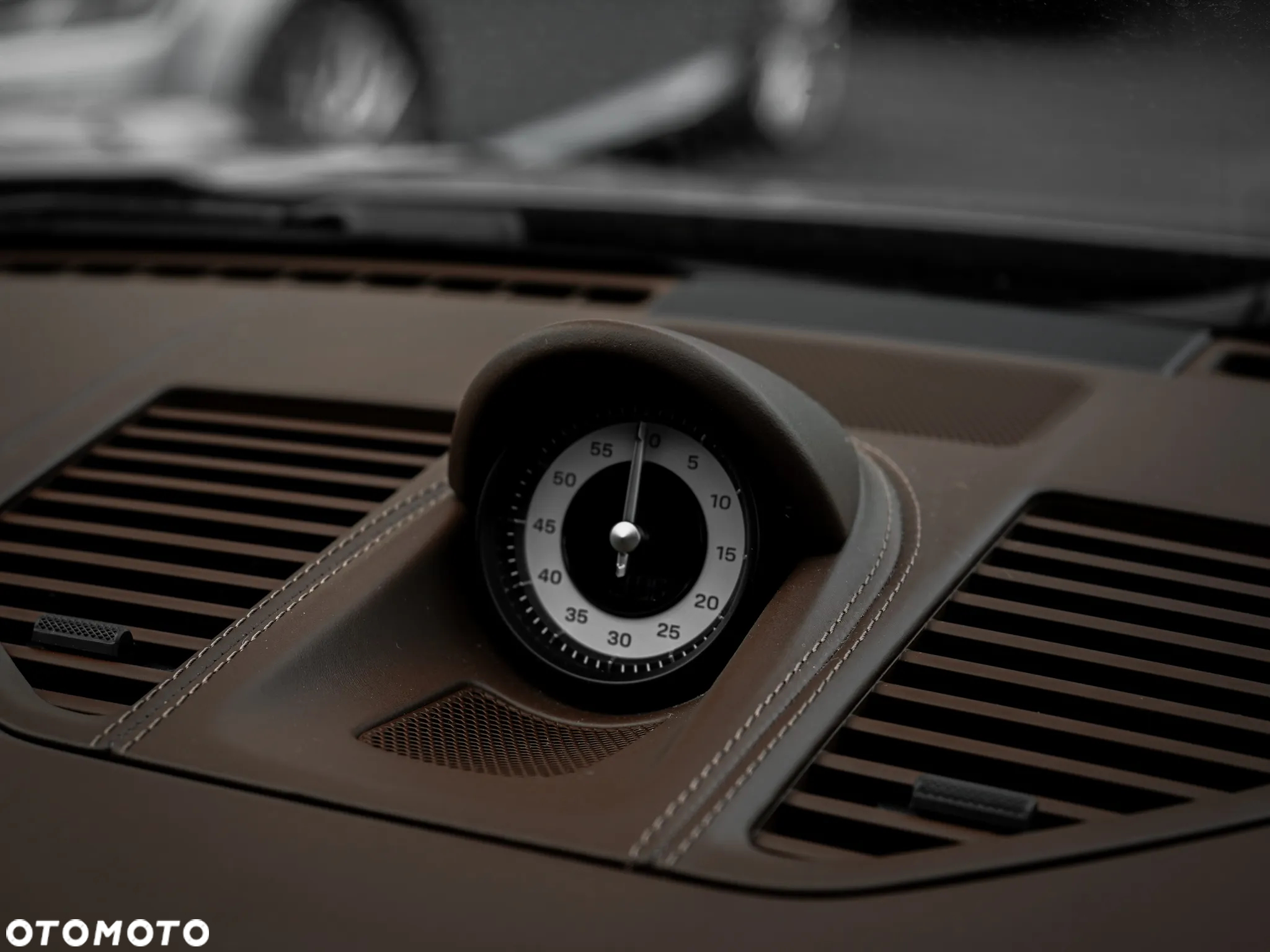 Porsche 911 Targa 4S - 23